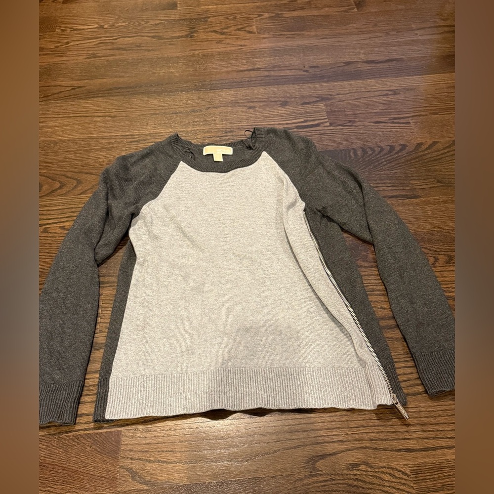 Michael Kors Gray Crew Neck Sweater with Textured Knit